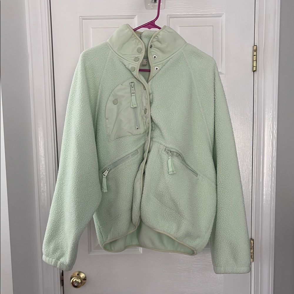 Free People Hit the Slopes Fleece Jacket!